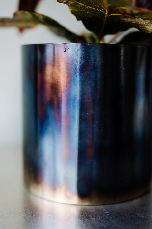 Flower pot LOTO Burned Blue Iron