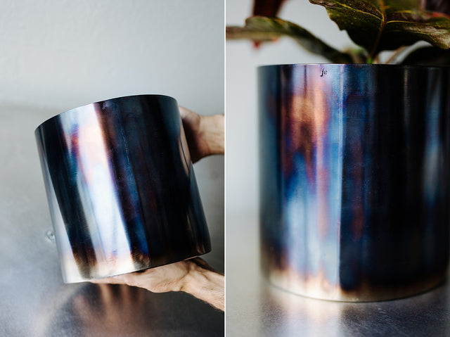 Flower pot LOTO Burned Blue Iron