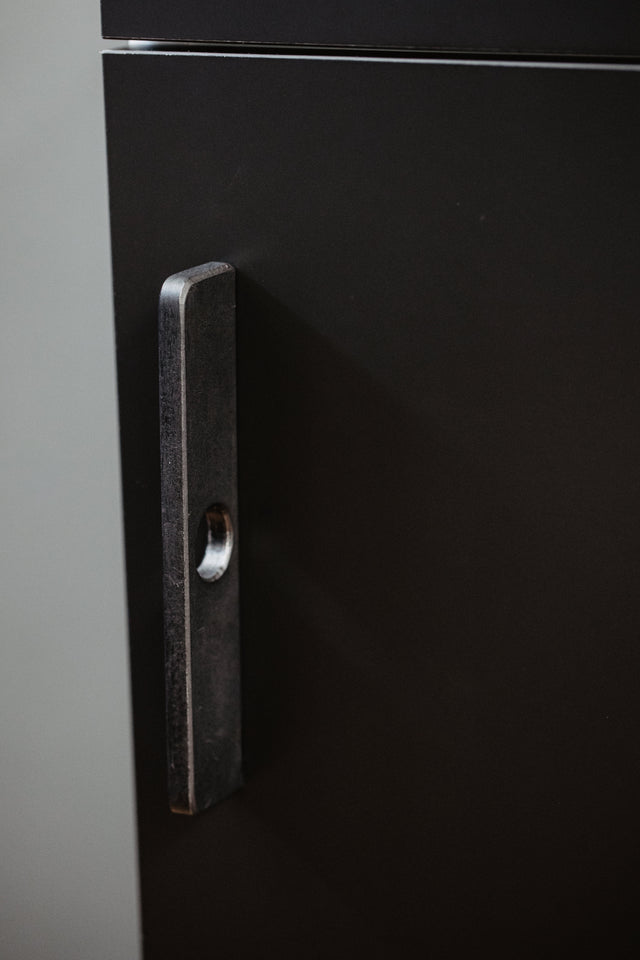 Furniture handle FLATLINE