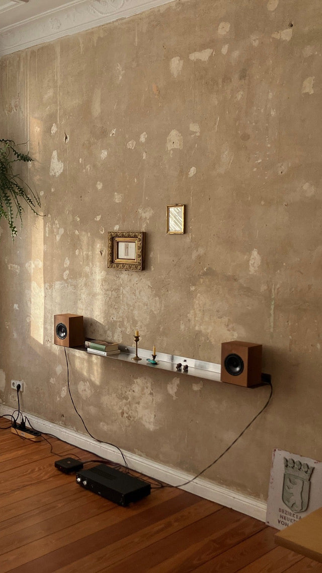 Wall Shelf BENT